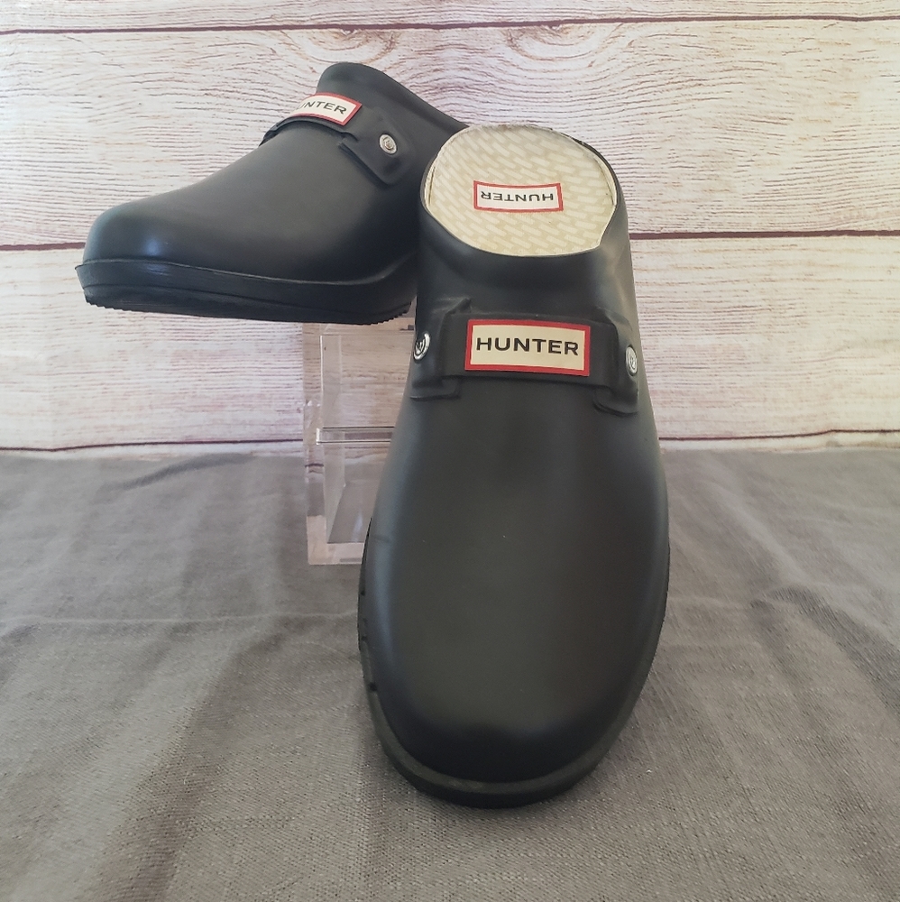 Hunter clogs